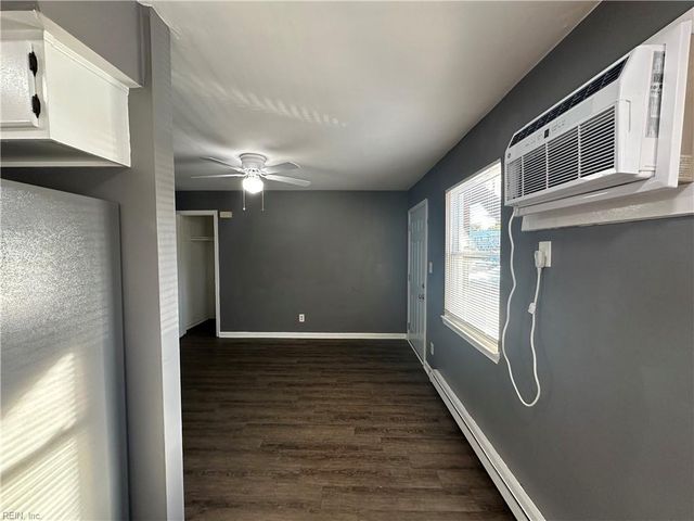 7446 Fenner St Apt 1, Norfolk, VA 23505