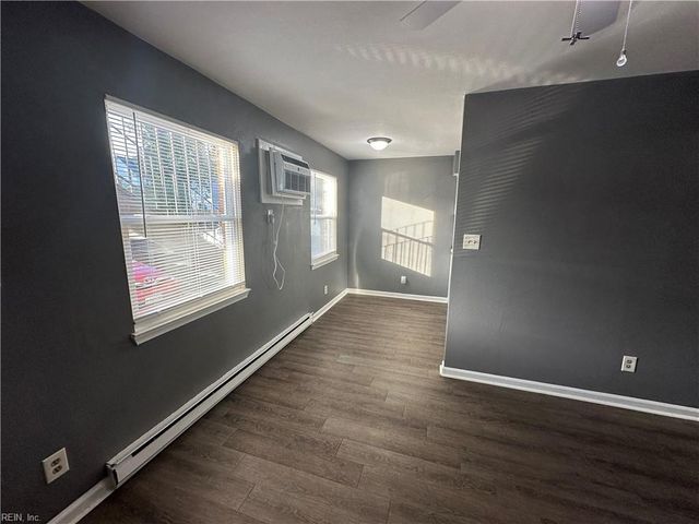 7446 Fenner St Apt 1, Norfolk, VA 23505