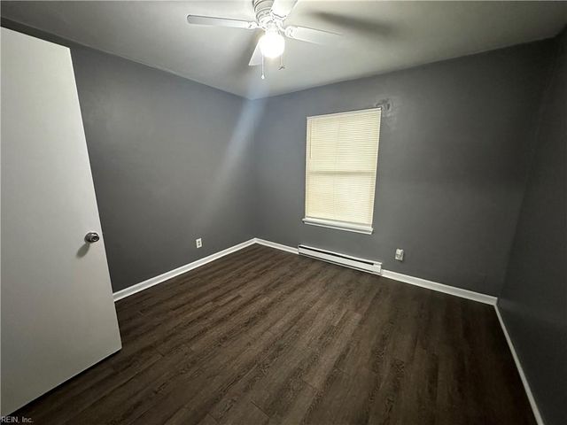 7446 Fenner St Apt 1, Norfolk, VA 23505