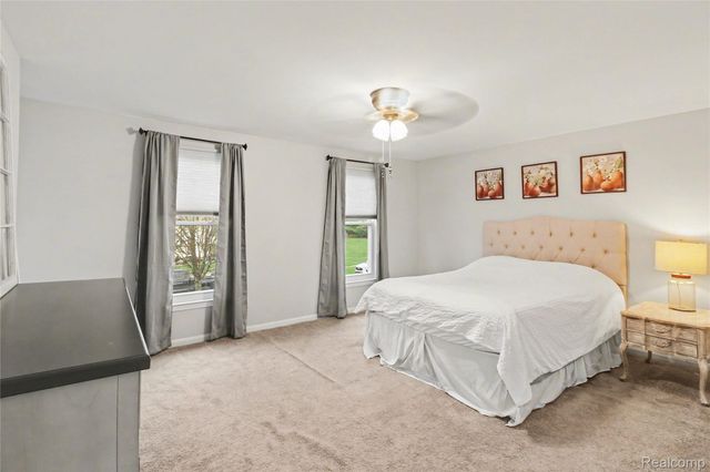 920 Meadowlark Lane, Howell, MI 48843