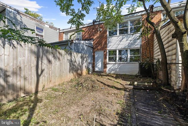 319 BIGLEY AVE, Baltimore, MD 21227