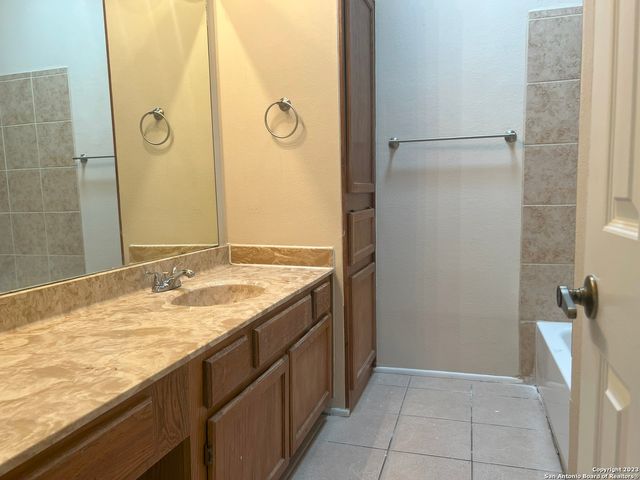 5730 SPRING MOON ST, San Antonio, TX 78247