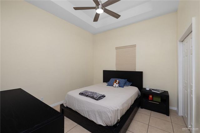 1021 W Esteban Avenue, Pharr, TX 78577