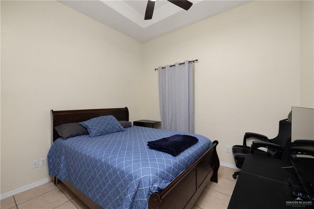 1021 W Esteban Avenue, Pharr, TX 78577