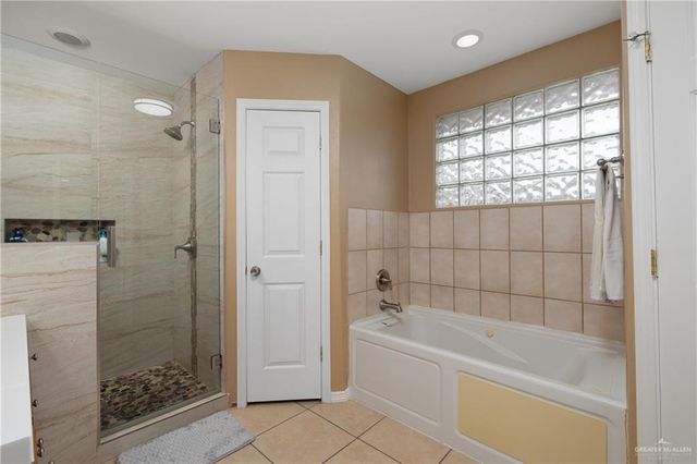1021 W Esteban Avenue, Pharr, TX 78577