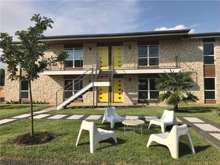 8605 Putnam DR 202, Austin, TX 78757