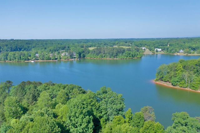 396 Will Landrum Rd, Chesnee, SC 29323
