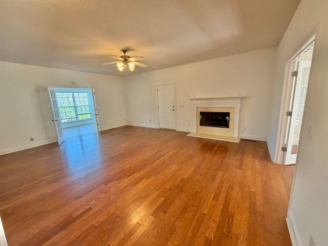 396 Will Landrum Rd, Chesnee, SC 29323