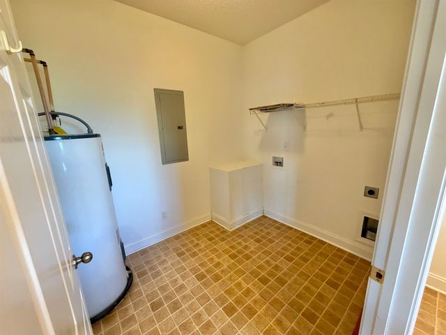 396 Will Landrum Rd, Chesnee, SC 29323