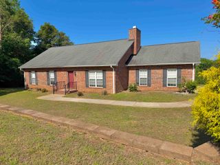 396 Will Landrum Rd, Chesnee, SC 29323