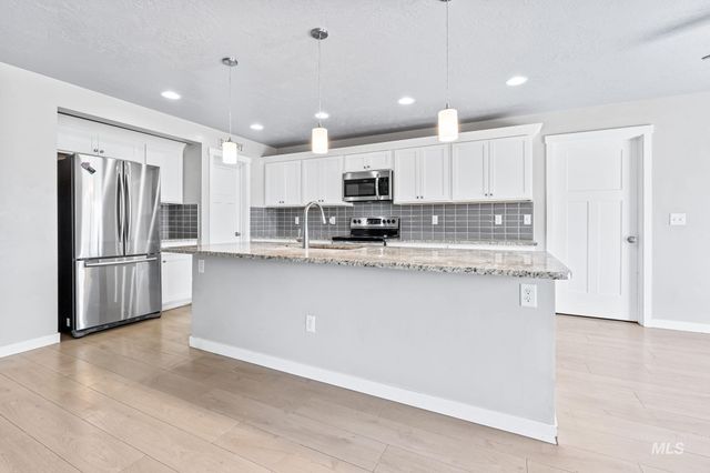 1807 W Lava Ave., Nampa, ID 83651