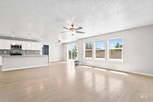 1807 W Lava Ave., Nampa, ID 83651
