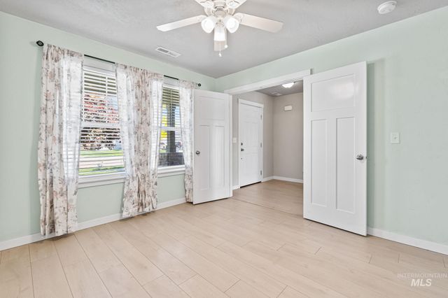 1807 W Lava Ave., Nampa, ID 83651