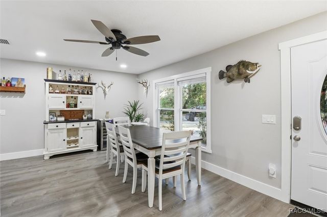 329 NE 10th Street, Crystal River, FL 34428