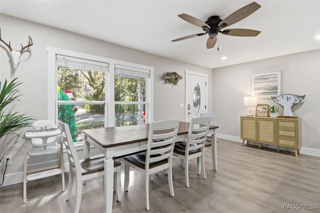 329 NE 10th Street, Crystal River, FL 34428