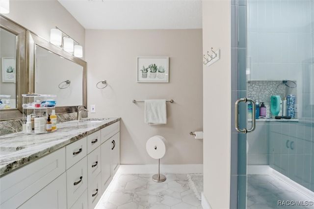 329 NE 10th Street, Crystal River, FL 34428