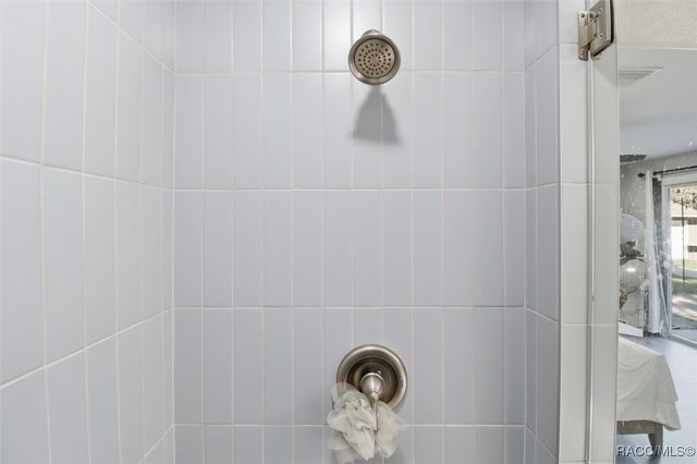 329 NE 10th Street, Crystal River, FL 34428