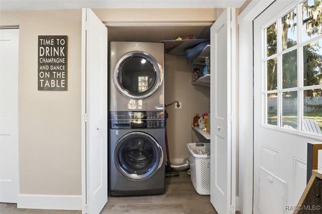 329 NE 10th Street, Crystal River, FL 34428