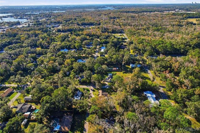 329 NE 10th Street, Crystal River, FL 34428