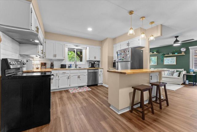 1912 Jefferson STREET, West Bend, WI 53090