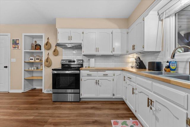 1912 Jefferson STREET, West Bend, WI 53090