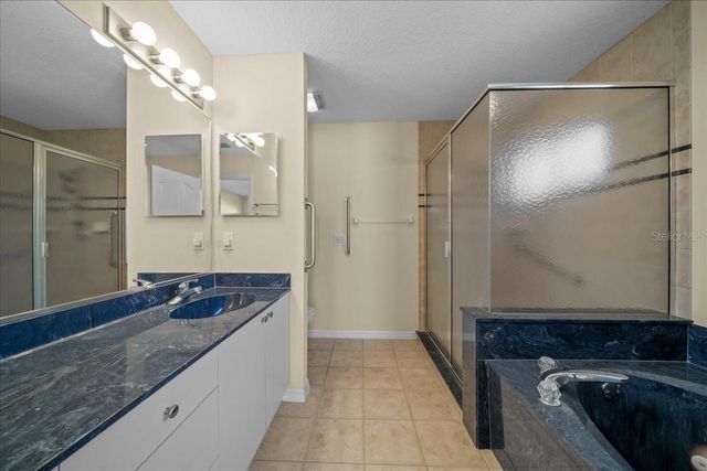 1102 NE 21ST TERRACE, Ocala, FL 34470