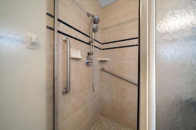 1102 NE 21ST TERRACE, Ocala, FL 34470