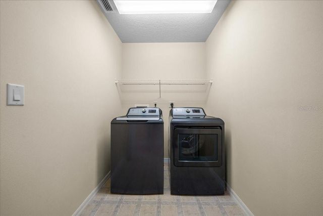 1102 NE 21ST TERRACE, Ocala, FL 34470