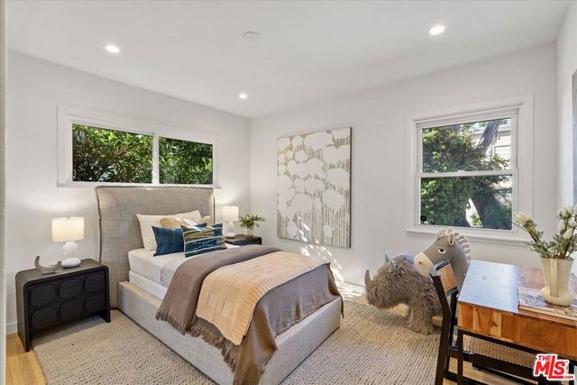 7667 Chisholm Avenue, Van Nuys, CA 91406