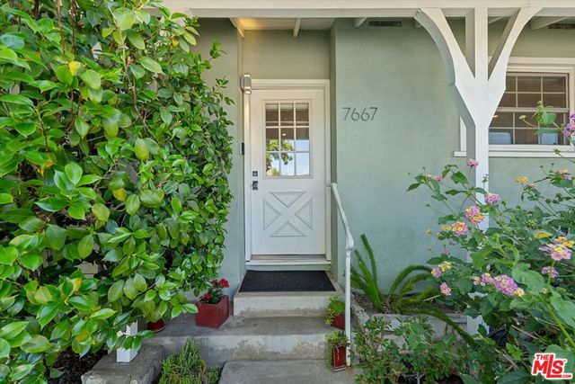 7667 Chisholm Avenue, Van Nuys, CA 91406