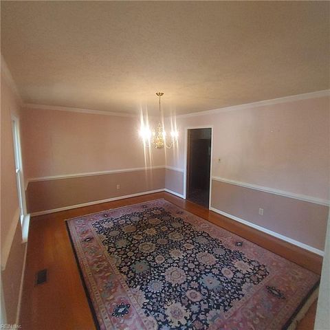 3 Katies CIR, Newport News, VA 23606