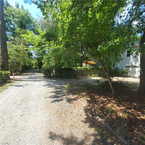 3 Katies CIR, Newport News, VA 23606