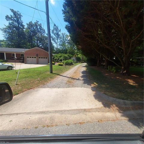 3 Katies CIR, Newport News, VA 23606
