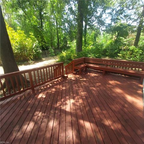 3 Katies CIR, Newport News, VA 23606