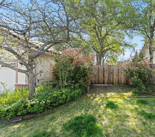 858 Supreme Ct, Auburn, CA 95603