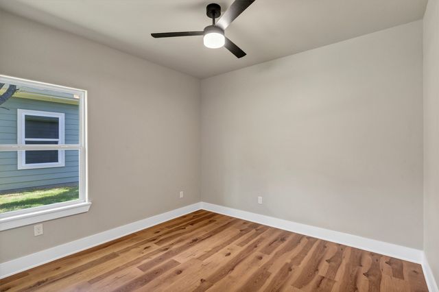 809 Branding Iron Trail, Granbury, TX 76049