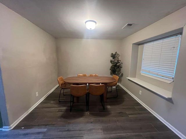 6015 Mcknight Street, Houston, TX 77035