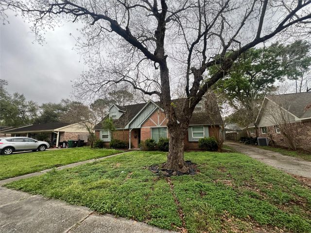 6015 Mcknight Street, Houston, TX 77035