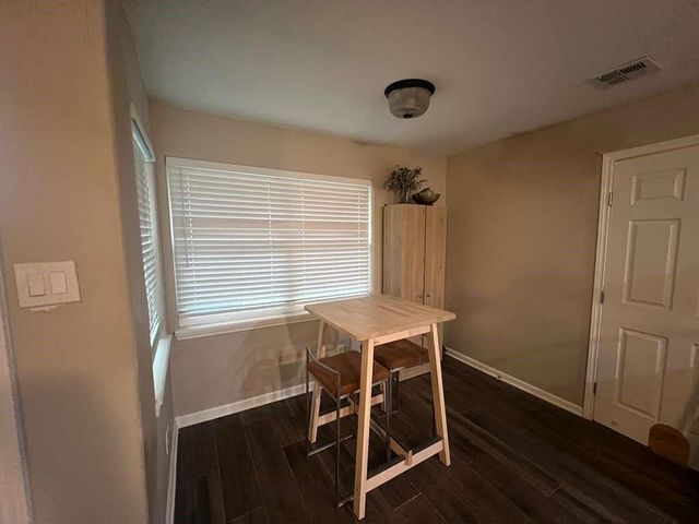 6015 Mcknight Street, Houston, TX 77035