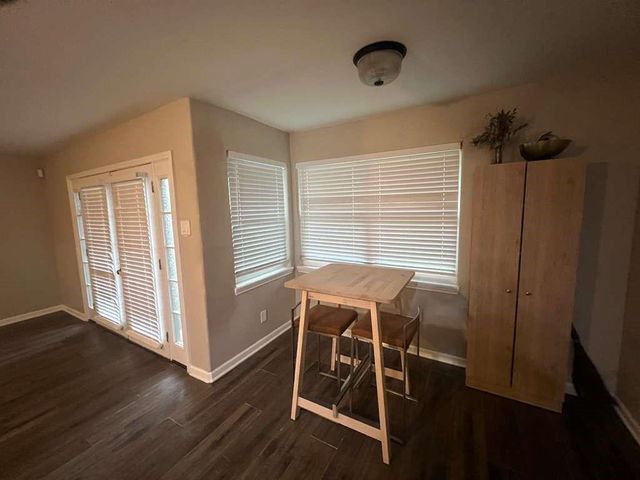 6015 Mcknight Street, Houston, TX 77035