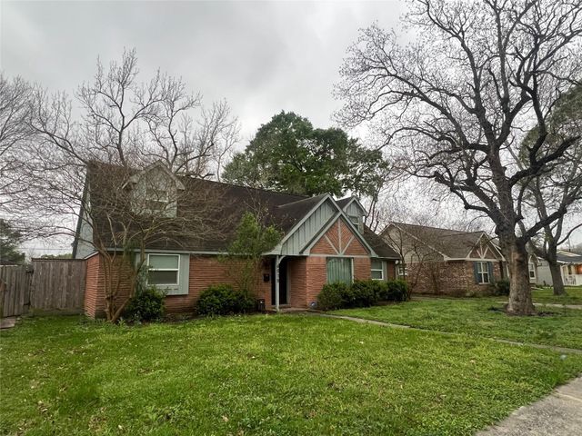 6015 Mcknight Street, Houston, TX 77035