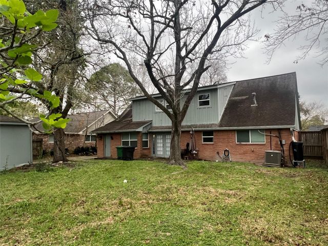 6015 Mcknight Street, Houston, TX 77035