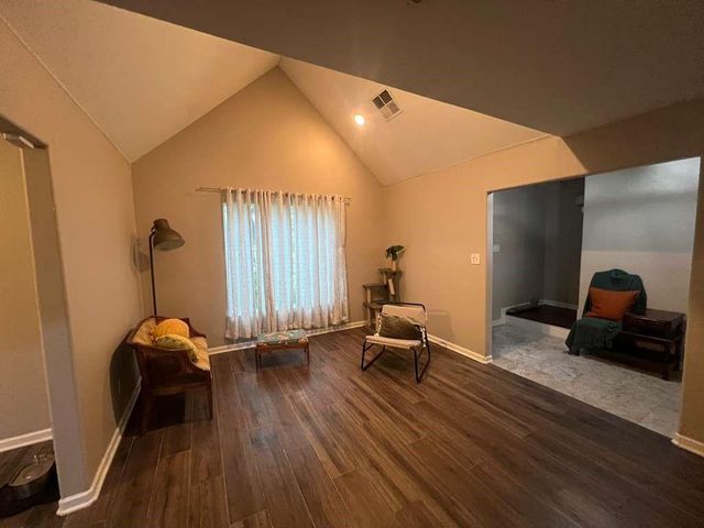 6015 Mcknight Street, Houston, TX 77035