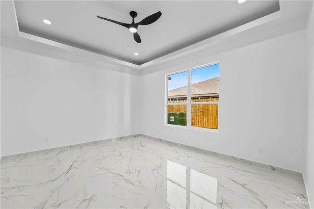 808 La Laguna Road, Mission, TX 78572