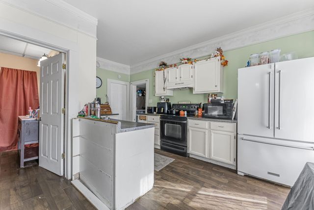 112 Howard Street, Cadillac City, MI 49601