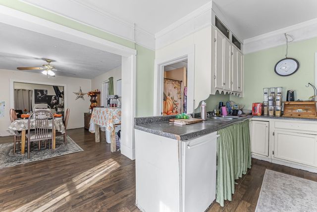 112 Howard Street, Cadillac City, MI 49601