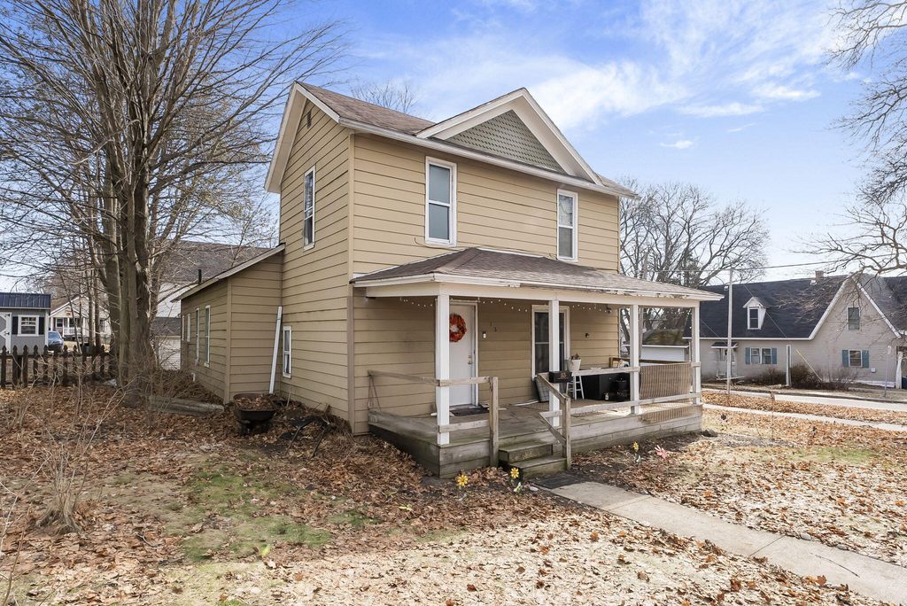 112 Howard Street, Cadillac City, MI 49601