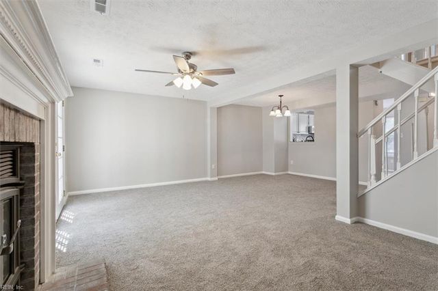 75 Lucinda CT, Hampton, VA 23666