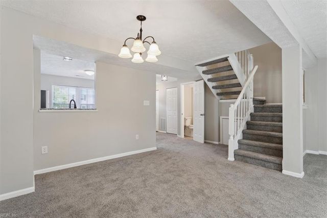 75 Lucinda CT, Hampton, VA 23666