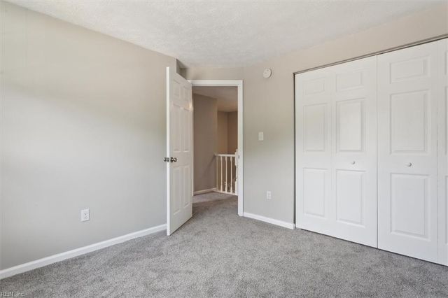 75 Lucinda CT, Hampton, VA 23666